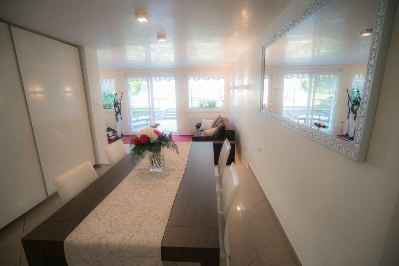 Deluxe Apartma Jana Apartment